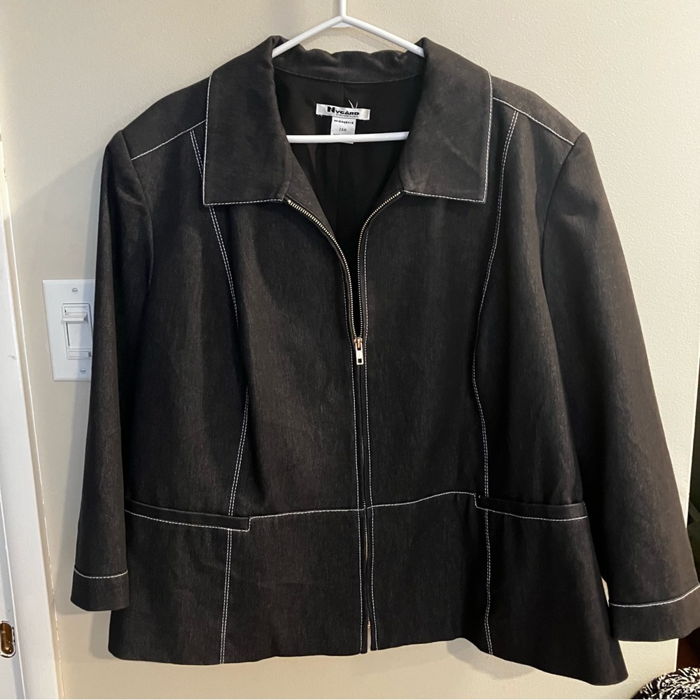 Classic Nygaard Black Jacket with Contrast White Topstitching y2k